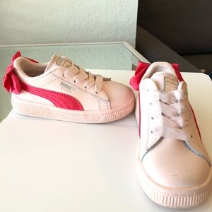 Puma Pink leather Sneaker with ribbon detail
